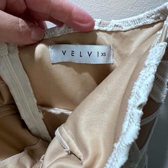 (NWT) Elegant Strapless White Lace Dress - Picture 8 of 8